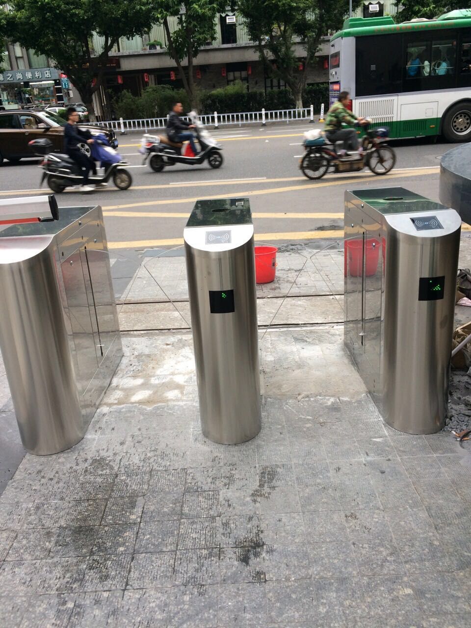 人行通道閘機(jī)